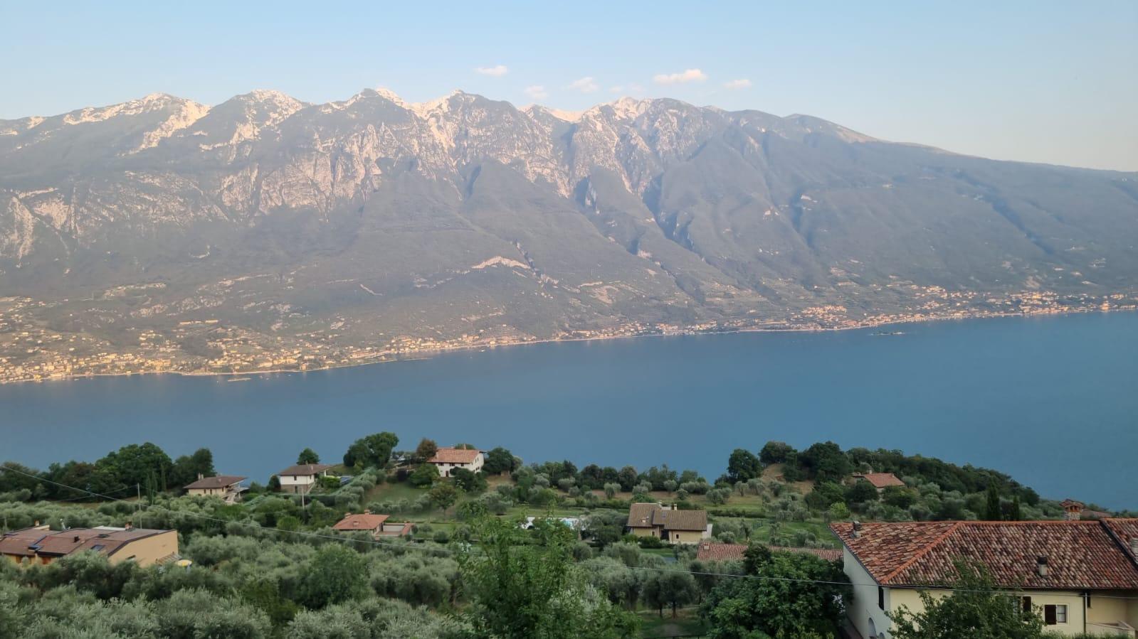 Eleganz, Ruhe und Seeblick — Stilvolles Einfamilienhaus mit Einliegerwohnung in Pieve di Tremosine
