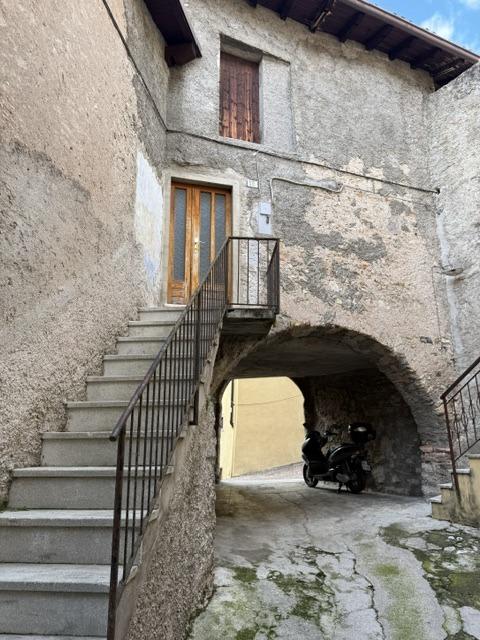 Ein Rustiko mit historischem Charme in Pregasio: Faszination und Geschichte am Gardasee